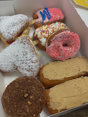 Donut Palace by null