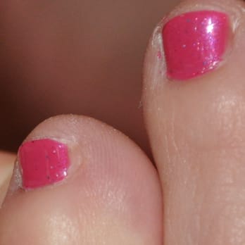 Queen Nails - After my pedicure, I went back to Nick 20 min later and nicely asked him to fix some areas.  He slopped on more paint. - Nail Salons Near Me - Fort Walton Beach, Florida