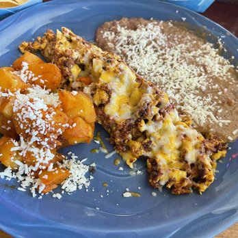 Mi Pueblo - Chorizo & eggs breakfast plate. - Mexican Near Me - Phoenix, Arizona Mi Pueblo - Chorizo & eggs breakfast plate. - Mexican Near Me - Phoenix, Arizona