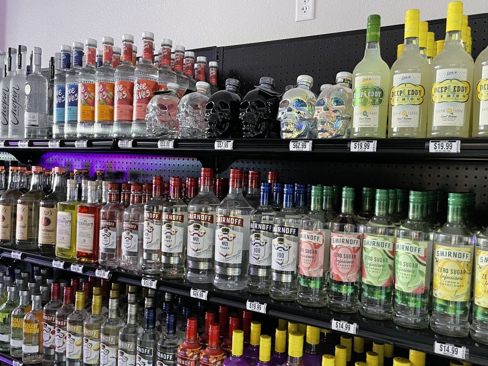 LIQUOR BOX Updated September 2024 14 Photos 7161 N Hualapai Way