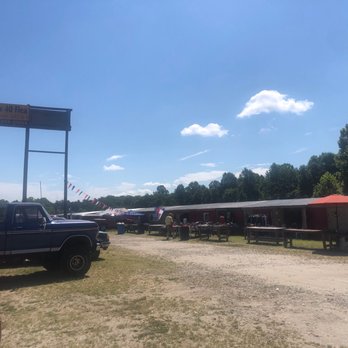 New Forty Flea Market - trucks parked in the lot - Books, Mags, Music & Video Near Me - Valdese, North Carolina New Forty Flea Market - trucks parked in the lot - Books, Mags, Music & Video Near Me - Valdese, North Carolina