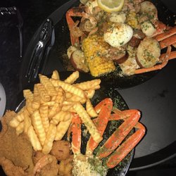 Monica's Crab Shack - Our Seafood Platter (1 Fish, 6 Shrimp, 1 Crab Cluster) w/our Low Country Boil