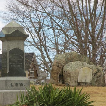 Oak Grove Cemetery - Some great boulders - Funeral Services & Cemeteries Near Me - Gloucester, Massachusetts Oak Grove Cemetery - Some great boulders - Funeral Services & Cemeteries Near Me - Gloucester, Massachusetts