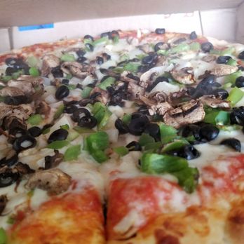 Big T's Pizza - Pizza Near Me - Rialto, California Big T's Pizza - Pizza Near Me - Rialto, California
