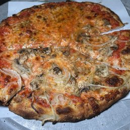 Chicken & Cheese Pizza