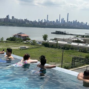 SoJo Spa Club - Outdoor Pool at the edge - Saunas Near Me - Edgewater, New Jersey