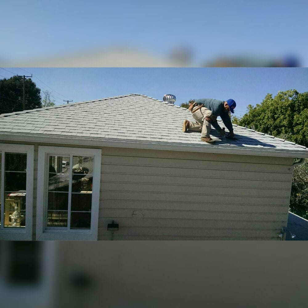 Slide of Delcid Roofing