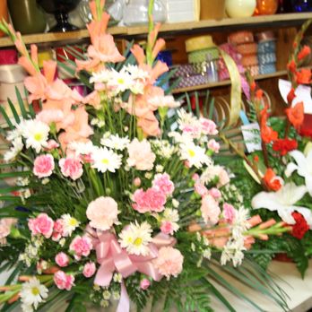 Petals 'N Pots - Florists Near Me - Waterloo, Ontario Petals 'N Pots - Florists Near Me - Waterloo, Ontario