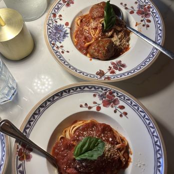 Napizza - Spaghetti con Polpette - Pizza Near Me - San Francisco, California Napizza - Spaghetti con Polpette - Pizza Near Me - San Francisco, California
