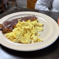 Foothill Grill - Scrambled eggs and bacon- not great (this was the side with French toast)
