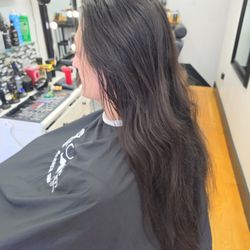 From long hair to a clean, structured look
Precision scissor work + taper finish
Williamsburg Brooklyn
Book your appointment