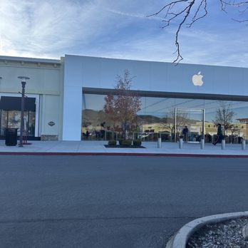 Apple Shayden Summit - Mobile Phones Near Me - Reno, Nevada Apple Shayden Summit - Mobile Phones Near Me - Reno, Nevada
