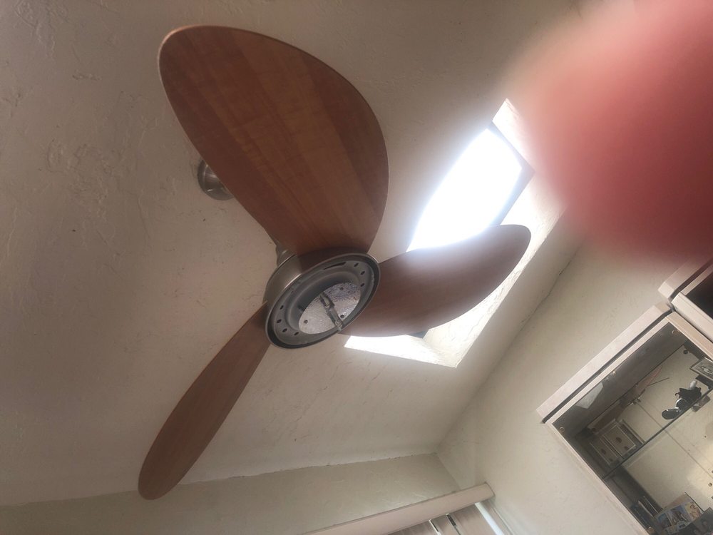 Slide of Gulfstream Roofing