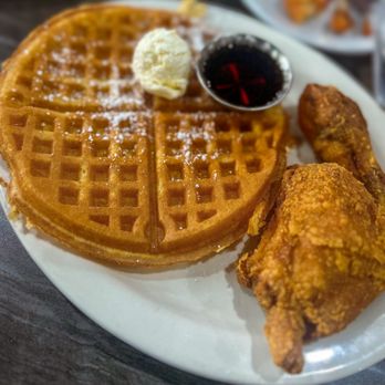 JOHNNY’S WORLD FAMOUS CHICKEN & WAFFLES - Updated November 2024 - 151