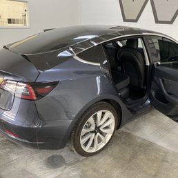 Shrinking QDP Global to rear window of Model 3.