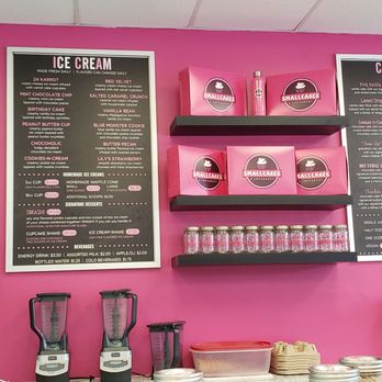 Smallcakes Ballantyne - Cupcakes Near Me - Charlotte, North Carolina