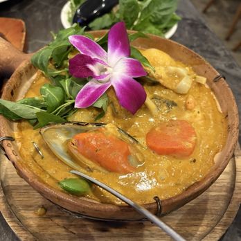 Dan Da - Clay pot curry - Vietnamese Near Me - Aurora, Colorado