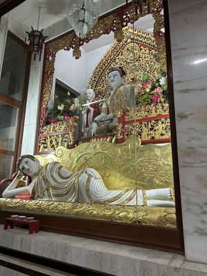 Sam Poh Tong Temple by null