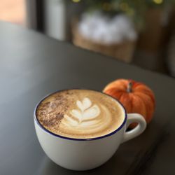 Bella Vita Coffee & Cream - Pumpkin Roll Latte