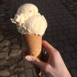 Snugburys Ice Cream - Walnut and maple ice cream ...
