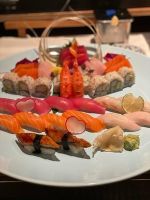 Toni's Sushi Bar by null