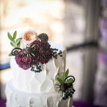 Flowers By Azalea - Wedding cake decor - Florists Near Me - Oceanside, California
