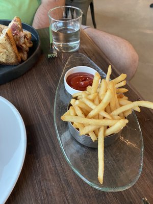 Bachour Restaurant & Bar by null