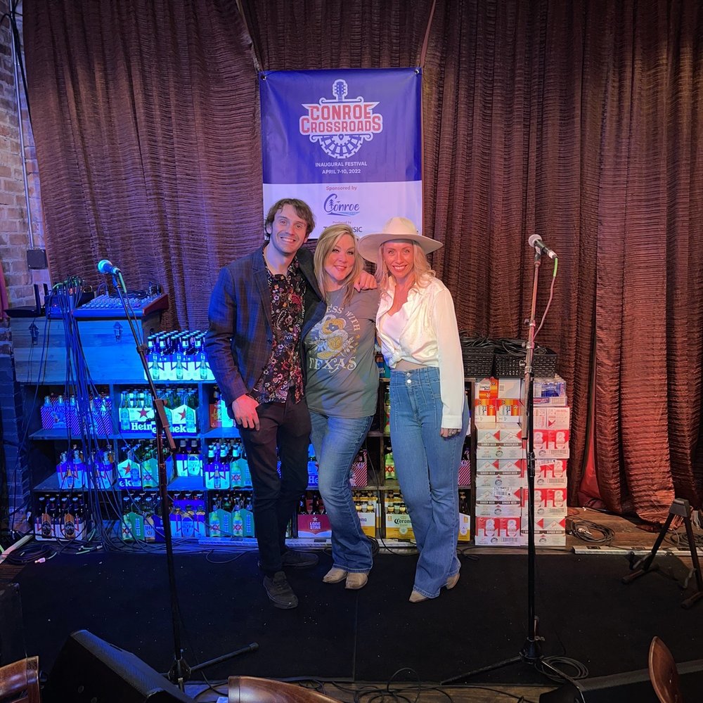 The Red Brick Tavern - Live Music & Festivals - Breakfast & Brunch Near Me - Conroe, Texas