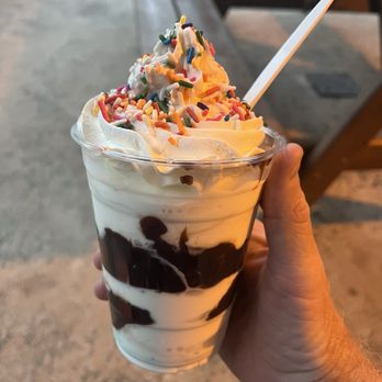 Lions Den - Hot fudge sundae - Sandwiches Near Me - Renovo, Pennsylvania Lions Den - Hot fudge sundae - Sandwiches Near Me - Renovo, Pennsylvania