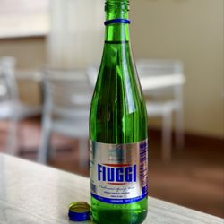 Mangia & Bevi Pizzeria Napoletana - Italian sparkling water