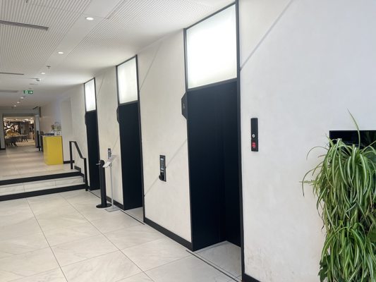 Courtyard by Marriott Paris Gare de Lyon by null