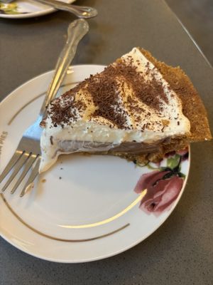 Emporium Pies by null
