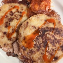Pupuseria El Salvador - Queso y frijoles pupusa