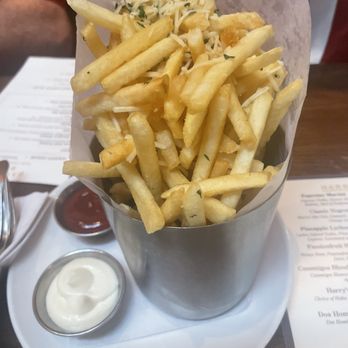 Harry's Bar - Fries - Sports Bars Near Me - San Francisco, California