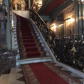 Ladurée - La duree stairway - Macarons Near Me - Paris, 75 Ladurée - La duree stairway - Macarons Near Me - Paris, 75