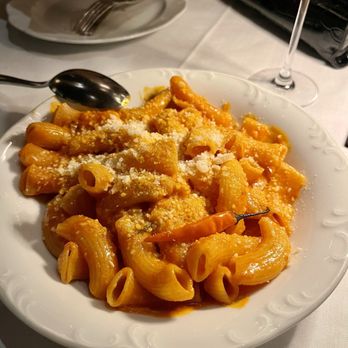 Tre Dita - RIGATONCINI ALL'ARRABBIATA - Italian Near Me - Chicago, Illinois Tre Dita - RIGATONCINI ALL'ARRABBIATA - Italian Near Me - Chicago, Illinois