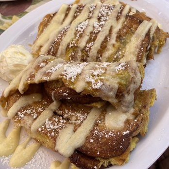 Janet's Montana Cafe - Cinnamon roll French toast - American Near Me - Alpine, California Janet's Montana Cafe - Cinnamon roll French toast - American Near Me - Alpine, California