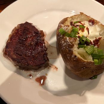 LongHorn Steakhouse - Sirloin and loaded baked potato - Steakhouses Near Me - Doral, Florida LongHorn Steakhouse - Sirloin and loaded baked potato - Steakhouses Near Me - Doral, Florida