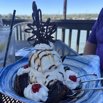 Captains Quarters Riverside Grille - Lodge brownie - Seafood Near Me - Prospect, Kentucky Captains Quarters Riverside Grille - Lodge brownie - Seafood Near Me - Prospect, Kentucky