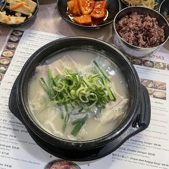Wooga Sullungtang - pork gukbap, pork bone broth with chives and slices of pork - Korean Near Me - Gardena, California
