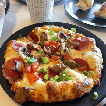 Round Table Pizza - Italian Garlic - Pizza Near Me - Oakhurst, California Round Table Pizza - Italian Garlic - Pizza Near Me - Oakhurst, California