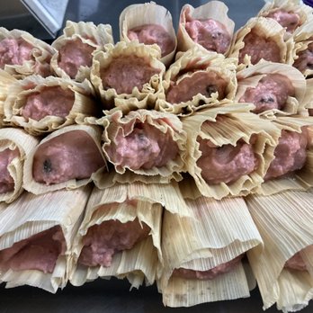 Rosi's Food - Sweet tamales is only this Ave where you can find a Tamar with pineapple strawberries raisins and coconut!! - Mexican Near Me - Topeka, Kansas