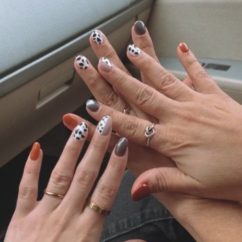 Gloss Nail Bar - Nails - Nail Salons Near Me - Houston, Texas