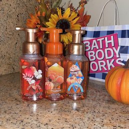 BATH & BODY WORKS - Updated December 2025 - 19 Photos & 14 Reviews