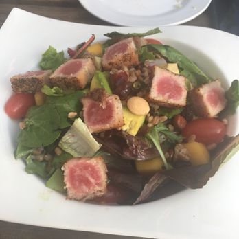Manchego - Seared Tuna Salad! - Spanish Near Me - Brooklyn, New York Manchego - Seared Tuna Salad! - Spanish Near Me - Brooklyn, New York