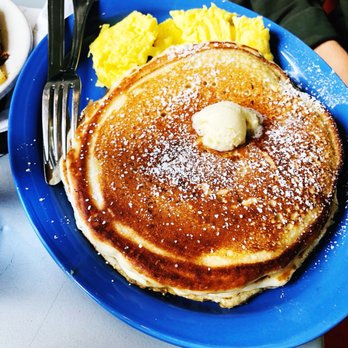 Cafe 222 - Pancakes and eggs - Breakfast & Brunch Near Me - San Diego, California
