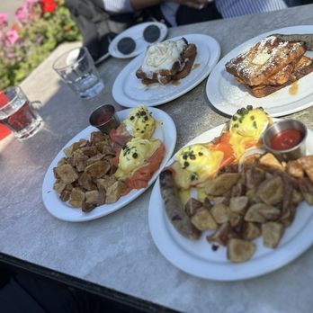 La Bocca Restaurant - Mediterranean Near Me - Whistler, British Columbia
