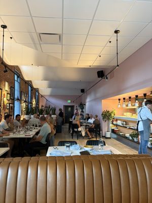 Bin 707 Foodbar by null