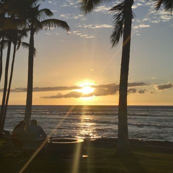 Mauna Lani  Auberge Collection - Beach sunset - Resorts Near Me - Waimea, Hawaii