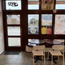Let's Yo - Cute interior